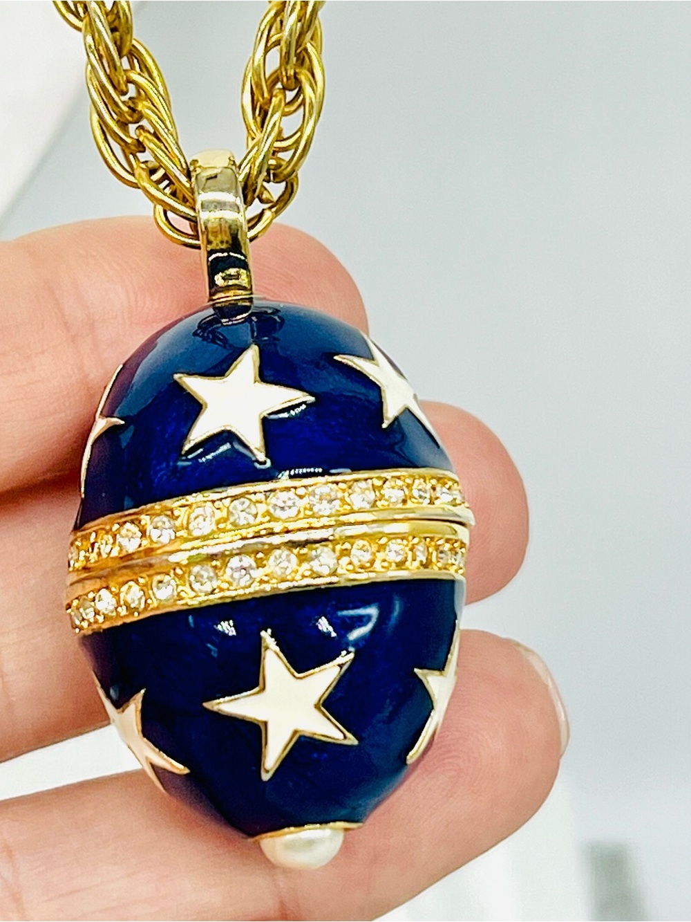 384. Joan Rivers USA Patriotic Blue White Enamel Faberge’ Egg Style Necklace